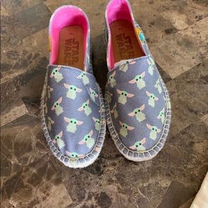 Disney Yoda Slip Ons Size 7